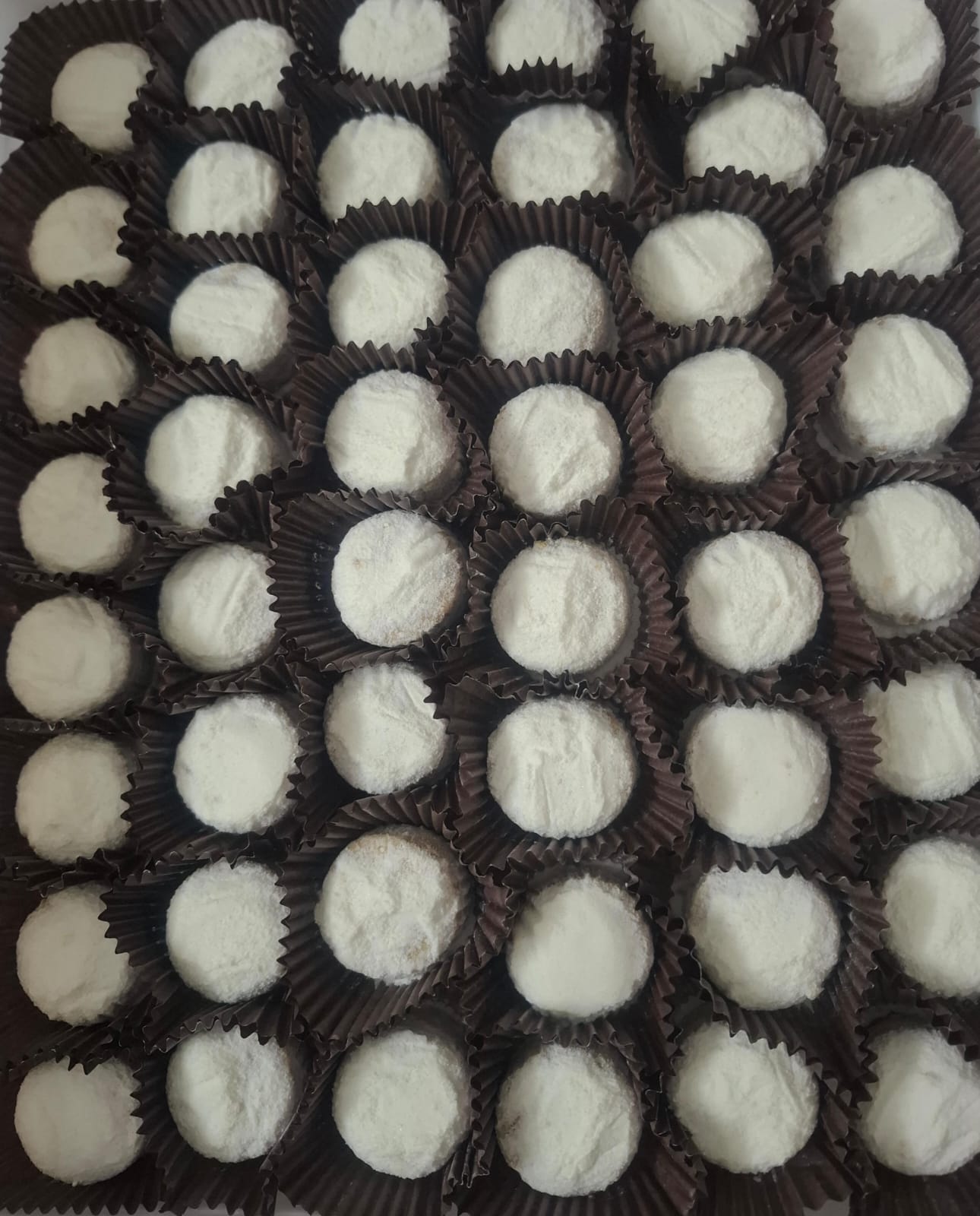 ليلى للخبائز والحلويات 2
